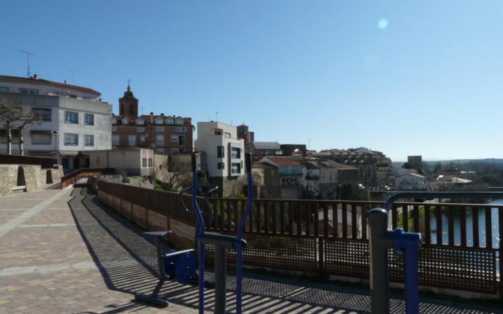Circuito Biosaludable con vistas al río Tormes. Ayuntamiento de Alba de Tormes (Salamanca